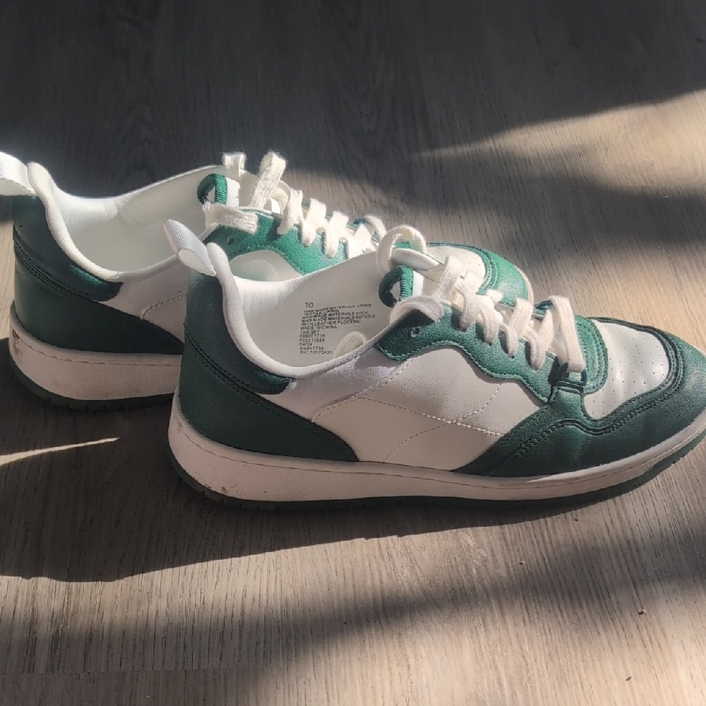 wild fable White and Green Athletic Sneakers